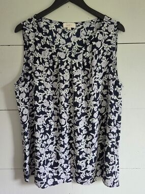 LOFT Outlet Navy White Floral Pleated Sleeveless Scoop Neck Tank Blouse XL
